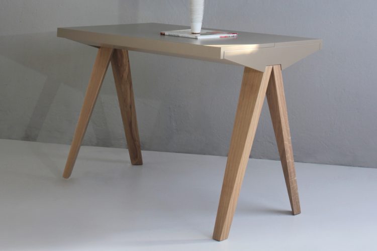 Seven HomeDesk